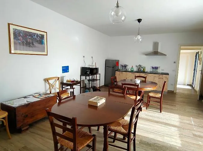 ゲストハウス Le Castellacce *